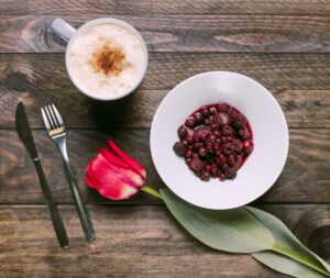 Papas de aveia com chá de hibisco
