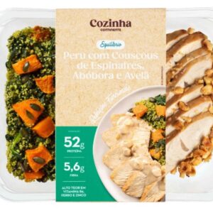 Peru com Couscous de Espinafres, Abóbora e Avelã